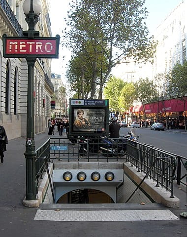 Stazione metro, La Fayette location, mepiute Parigi